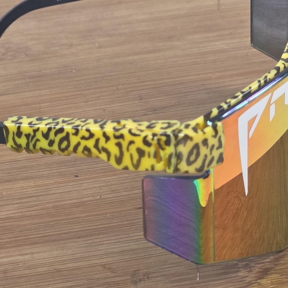 Pit Viper WYLD1 Sunglasses Mens One Size Yellow Red Mirrored Shield Leopard - Picture 6 of 16